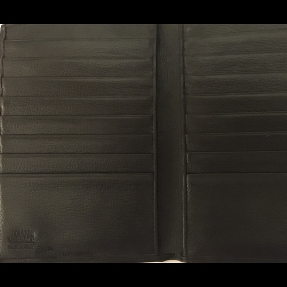 A Beautiful Versace Wallet🥰 - Picture 2 of 3